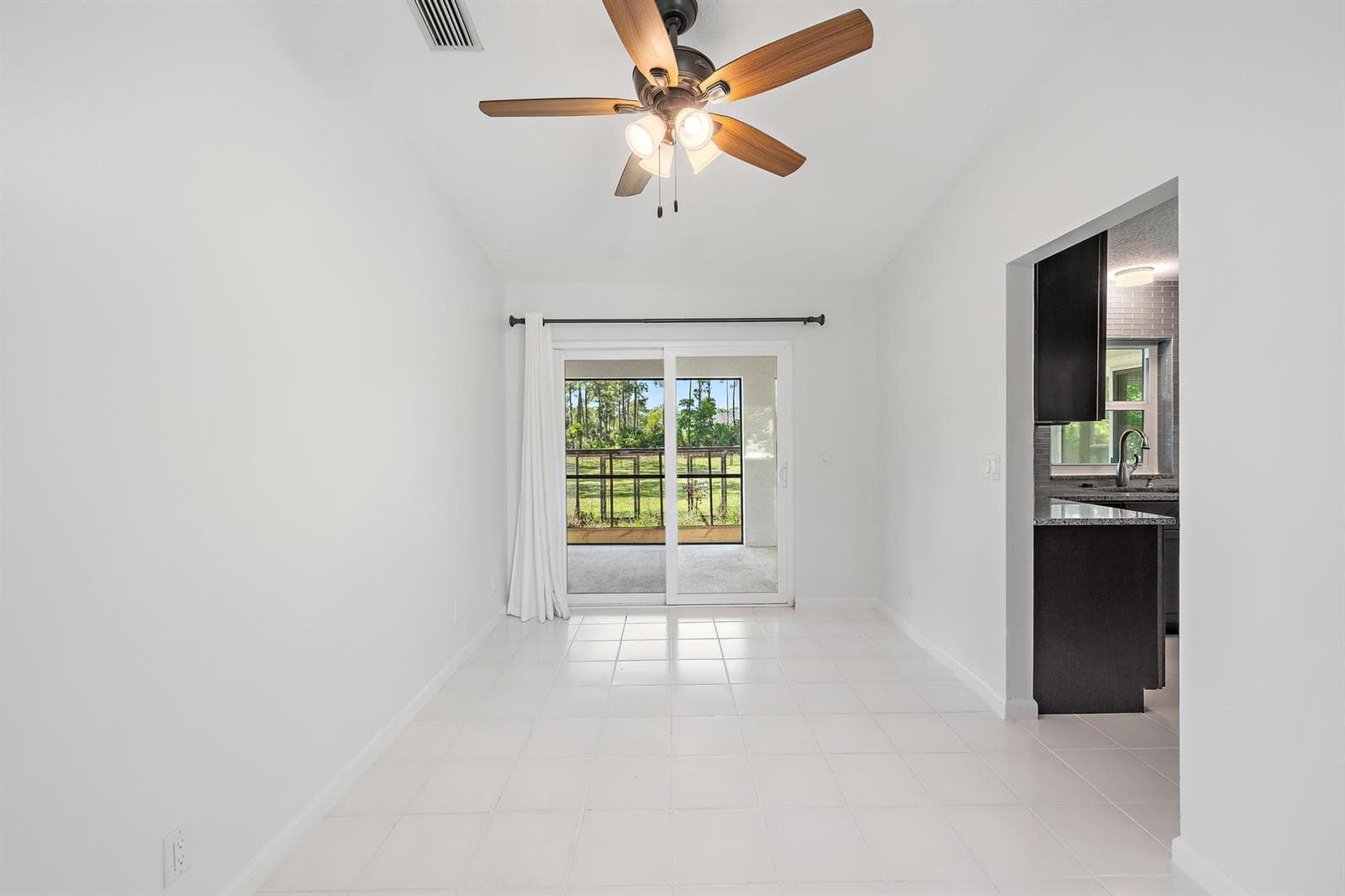 11922 Orange Boulevard photo 7