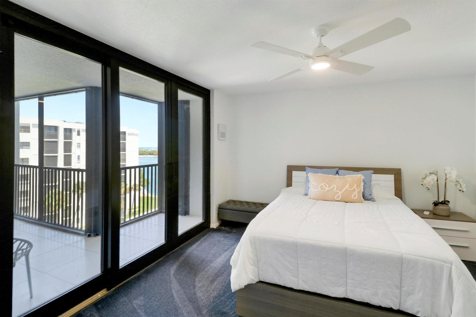 19800 Sandpointe Bay Drive 708 photo 24