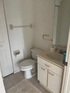 1010 Landings Boulevard photo 5