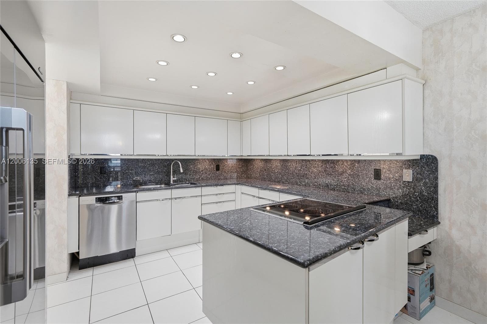 9801 Collins Ave 14D photo 16