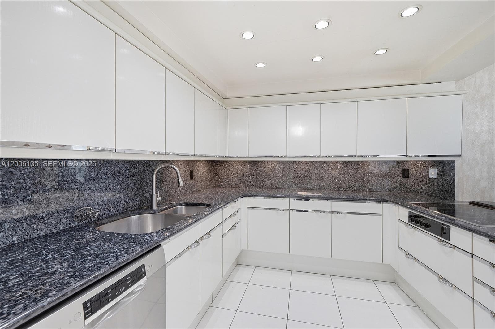 9801 Collins Ave 14D photo 15