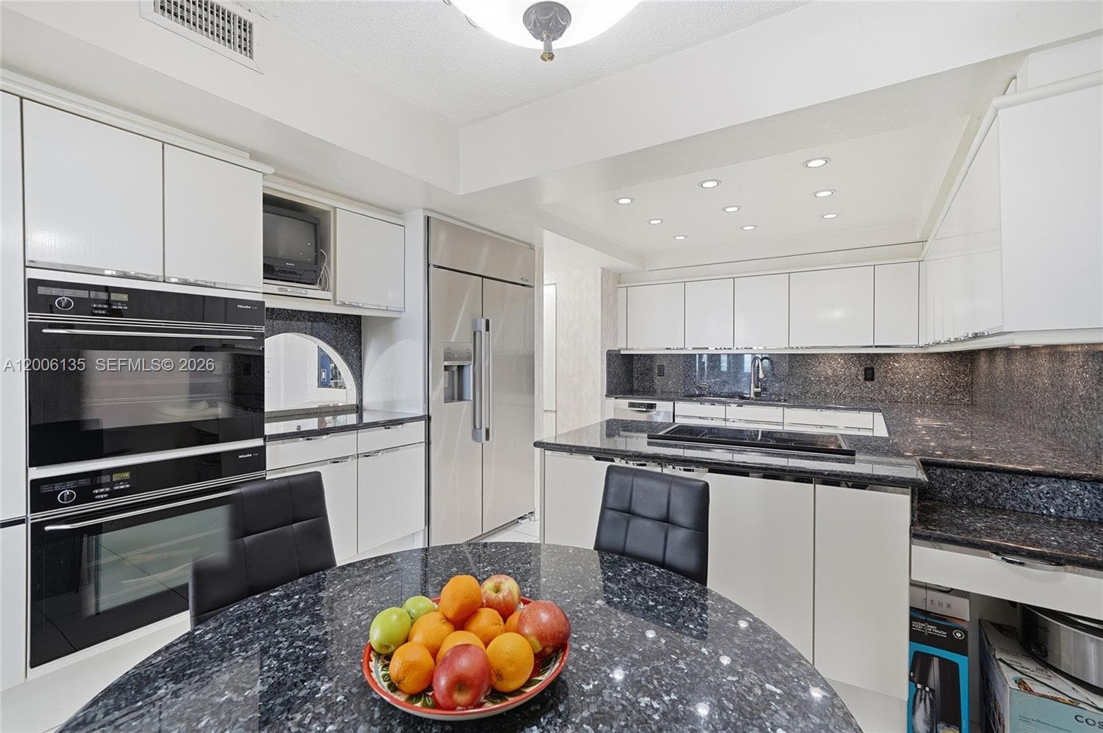 9801 Collins Ave 14D photo 19