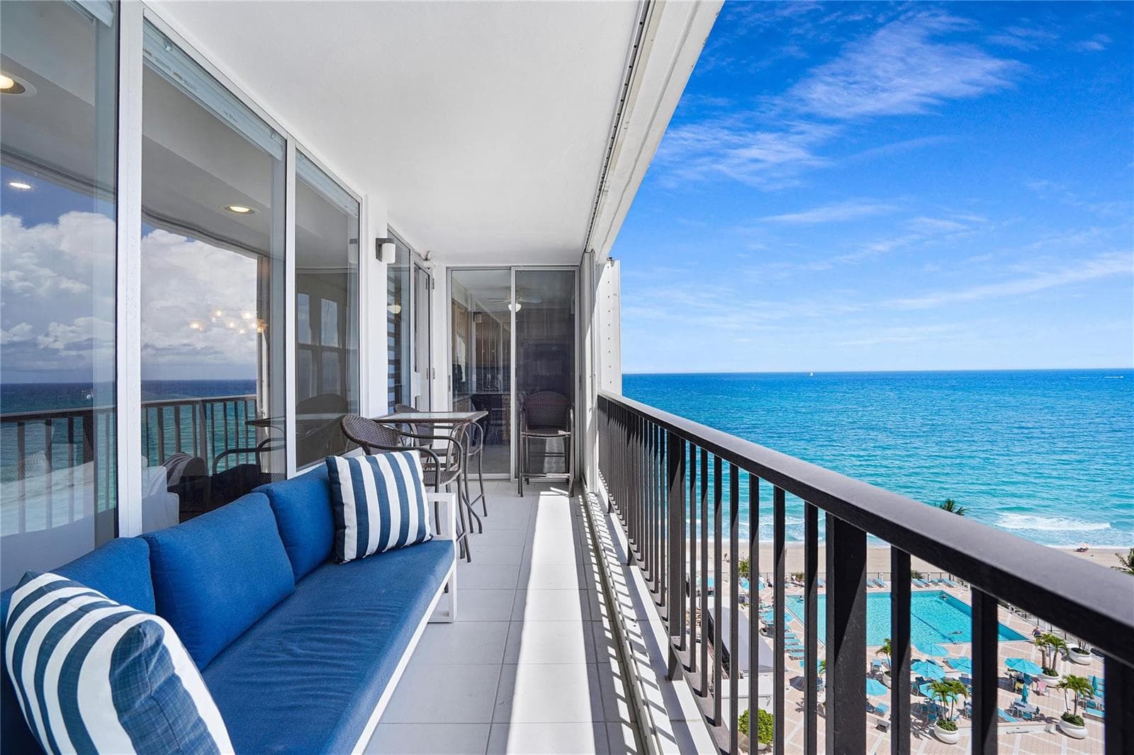 4280 Galt Ocean Drive 11j photo 2