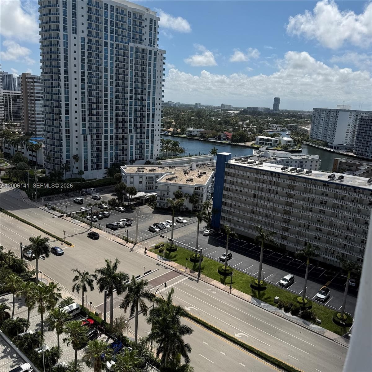 1904 S Ocean Dr SEASONAL 1707 photo 4