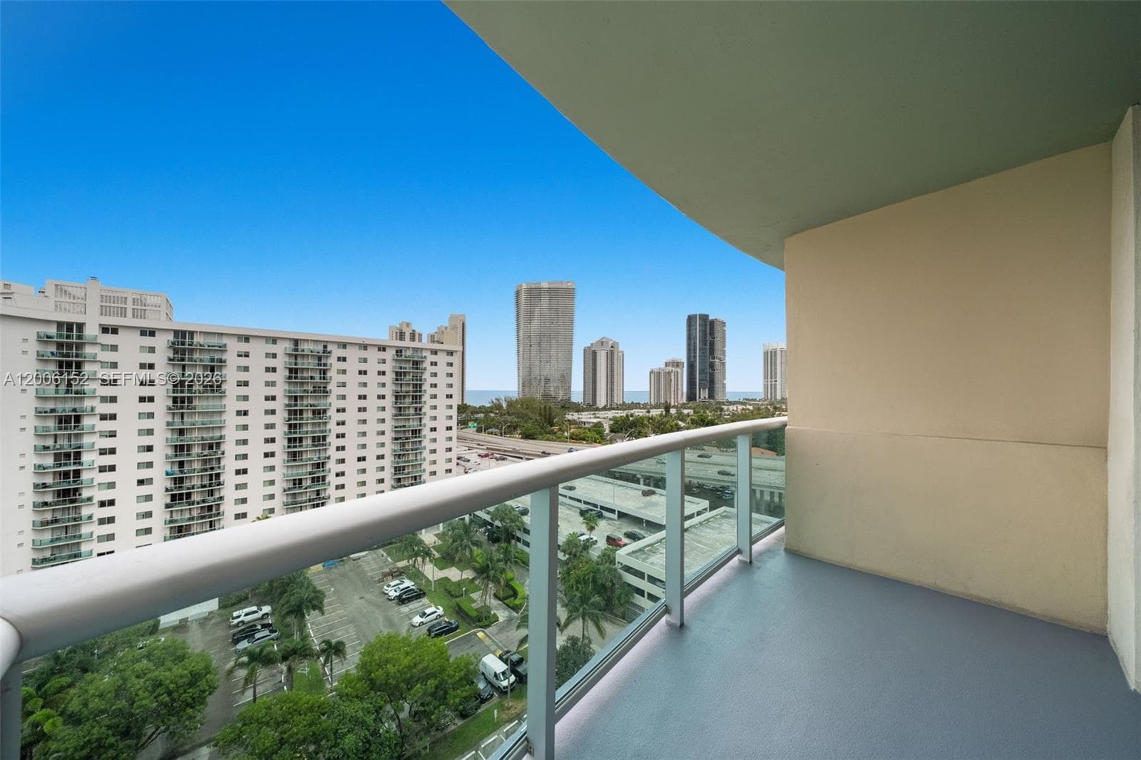 19390 Collins Ave 1410 photo 23