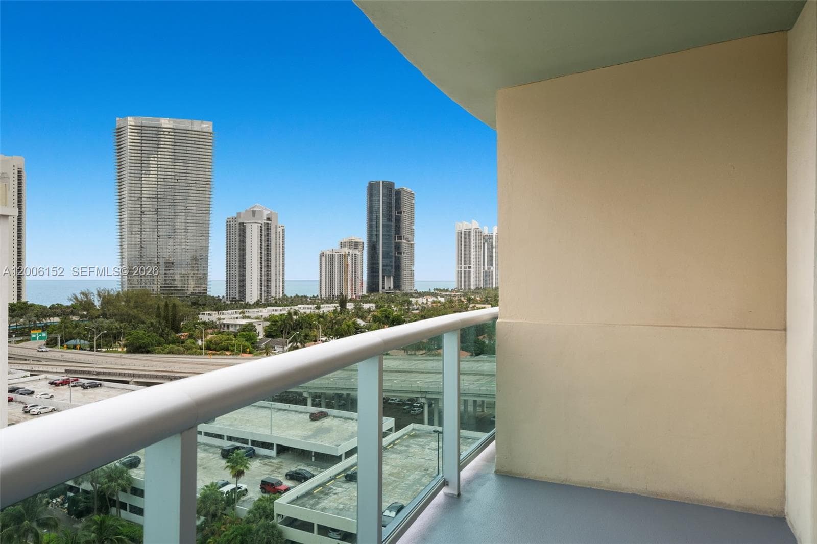 19390 Collins Ave 1410 photo 6