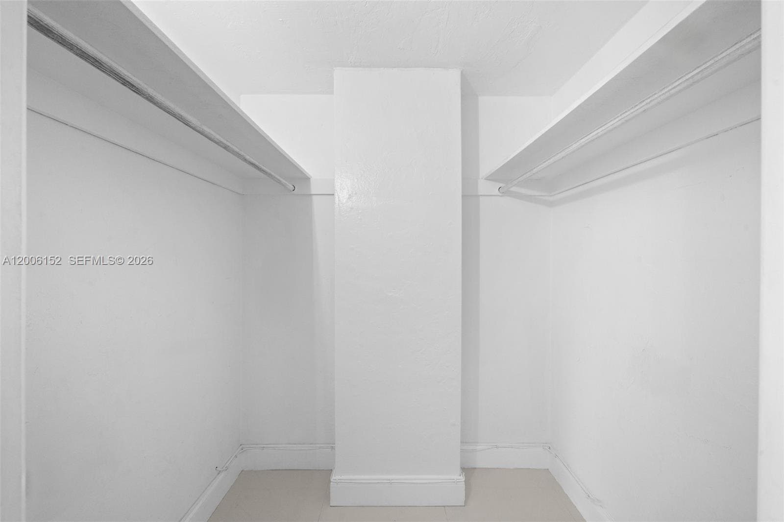 19390 Collins Ave 1410 photo 18