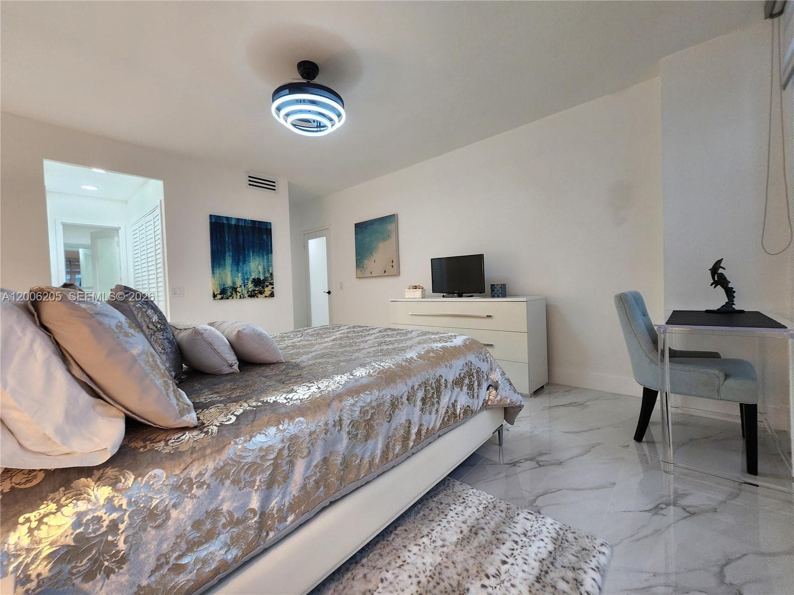 3505 Ocean Dr 719 photo 8