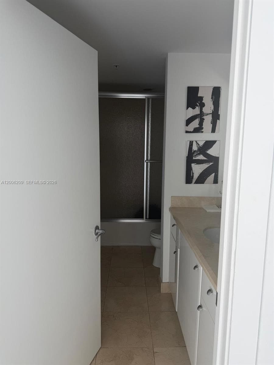 19400 Turnberry Way 331 photo 9