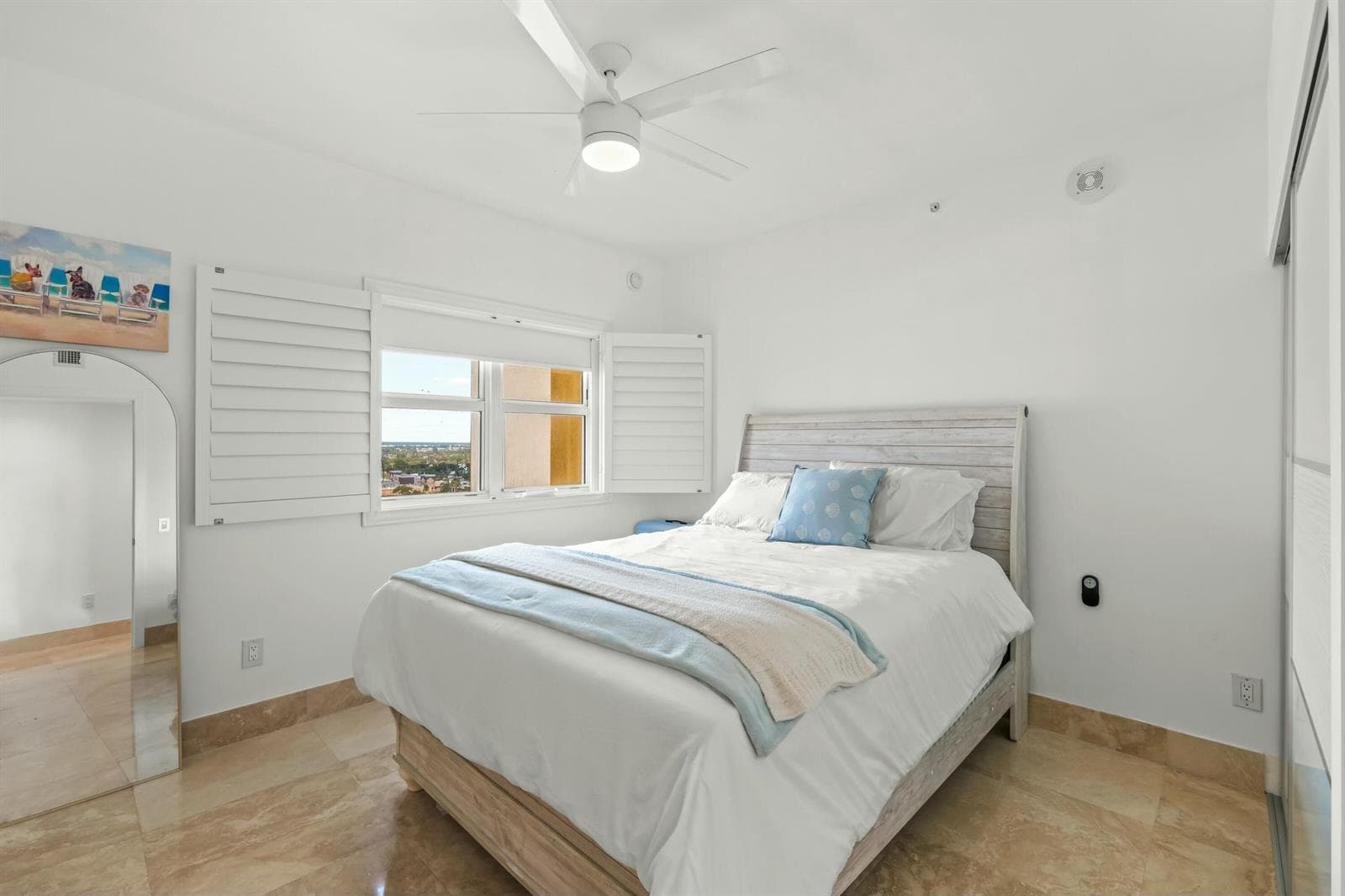 2640 Lake Shore Drive 1710 photo 23