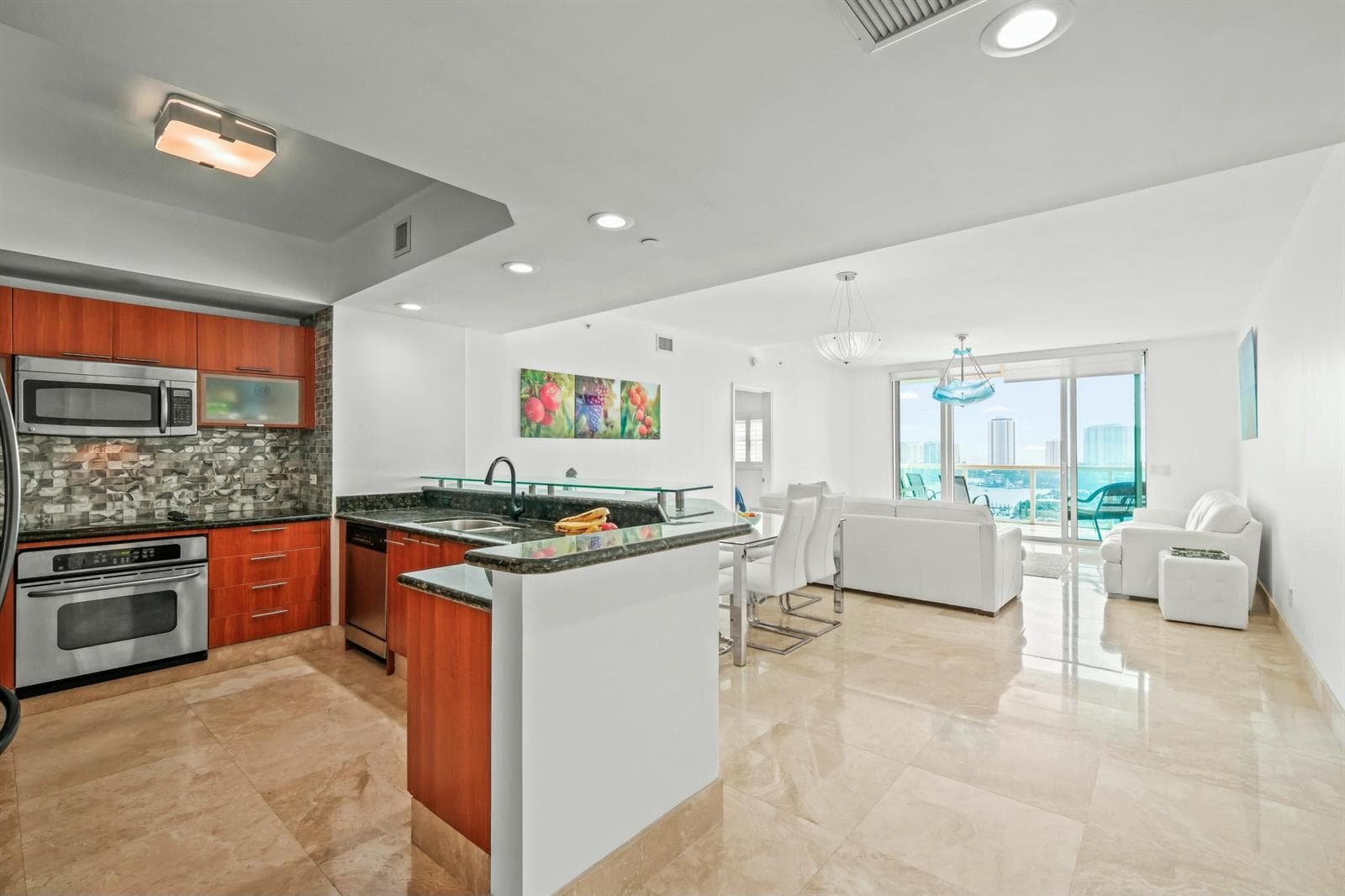 2640 Lake Shore Drive 1710 photo 8