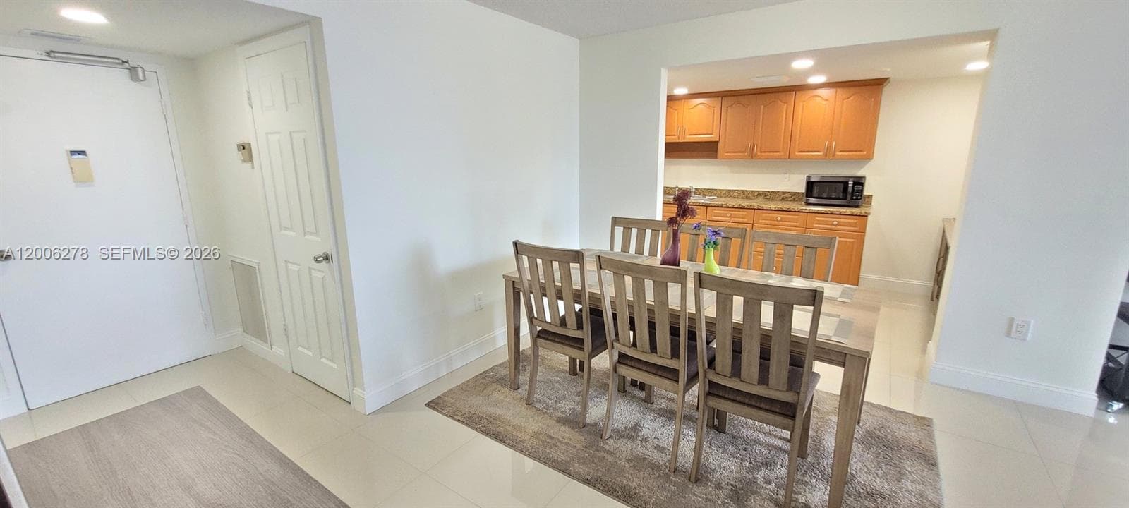 18011 Biscayne Blvd 402 photo 7