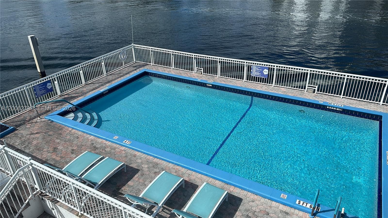 1913 Ocean Dr 111 photo 10