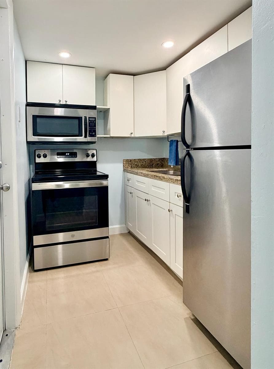 251 SE 6th Avenue 7 photo 4
