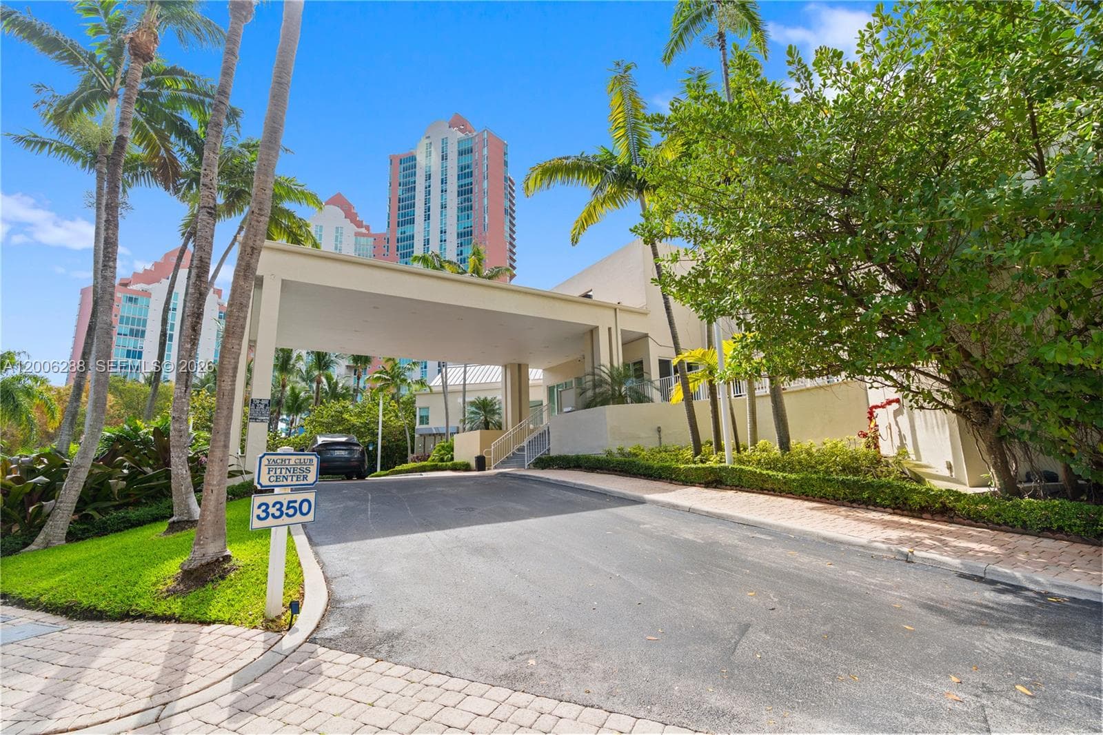 3330 190th St 712 photo 4