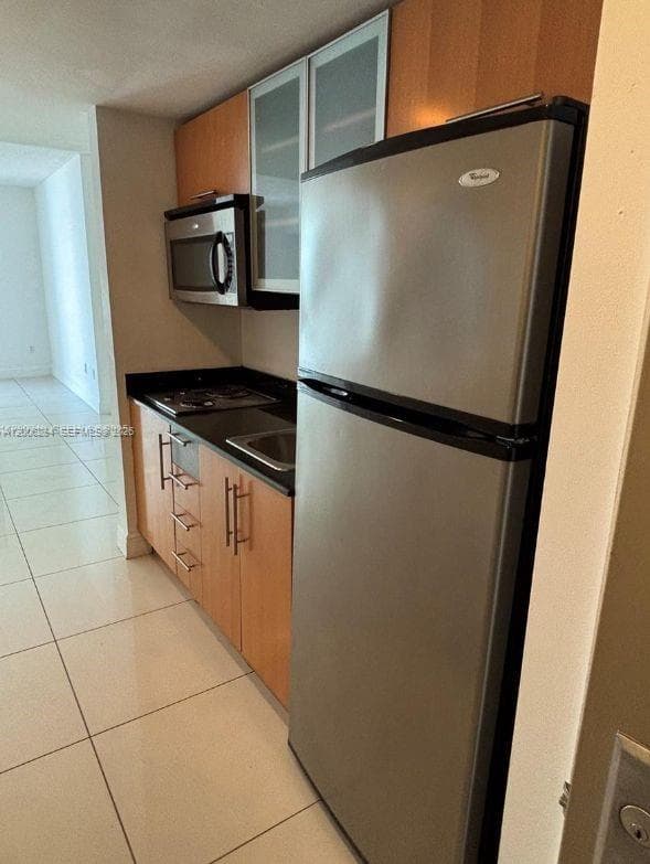 1750 Bayshore Dr 2807 photo 2