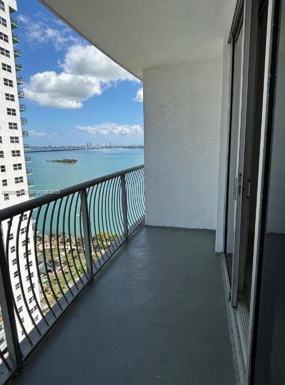 1750 Bayshore Dr 2807 photo 7