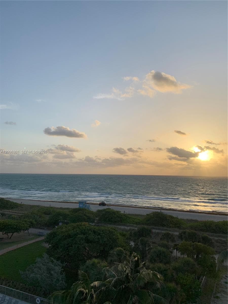 9273 Collins Ave 606 photo 25