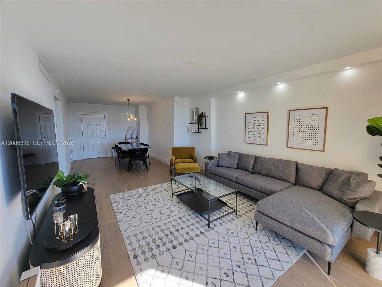 2501 Ocean Dr 931 photo 22