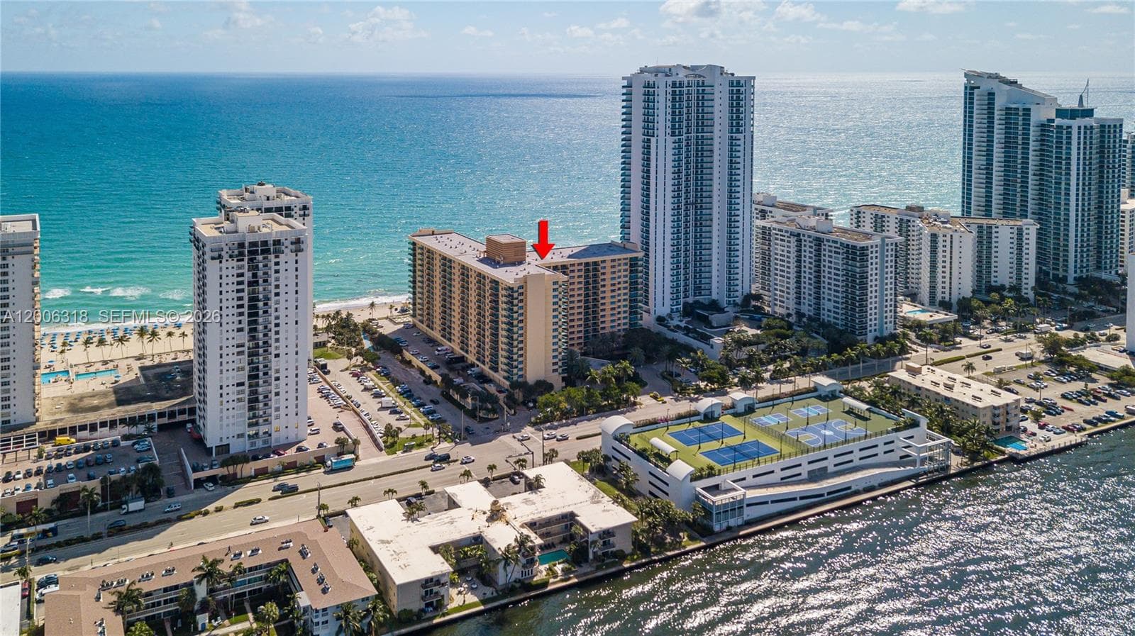 2501 Ocean Dr 931 photo 3