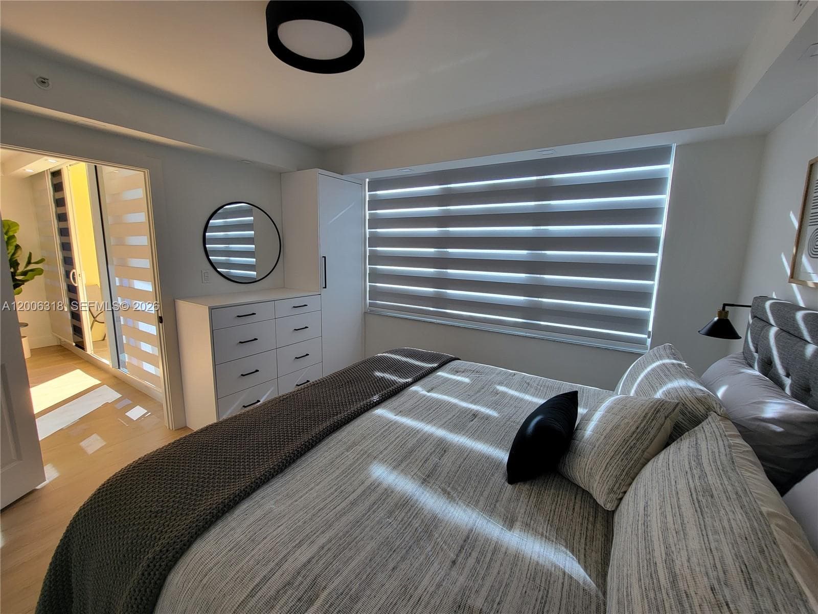 2501 Ocean Dr 931 photo 19