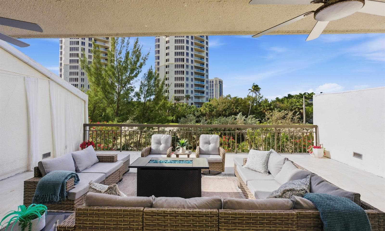 3972 N Ocean Drive 5 photo 17