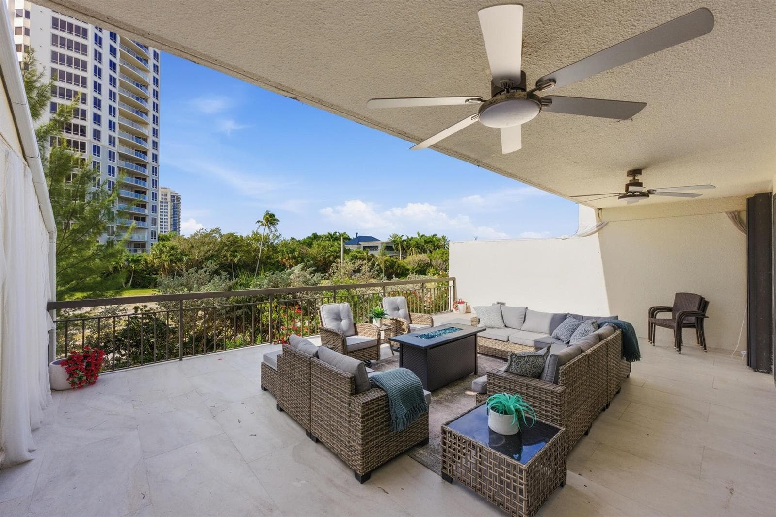 3972 N Ocean Drive 5 photo 19