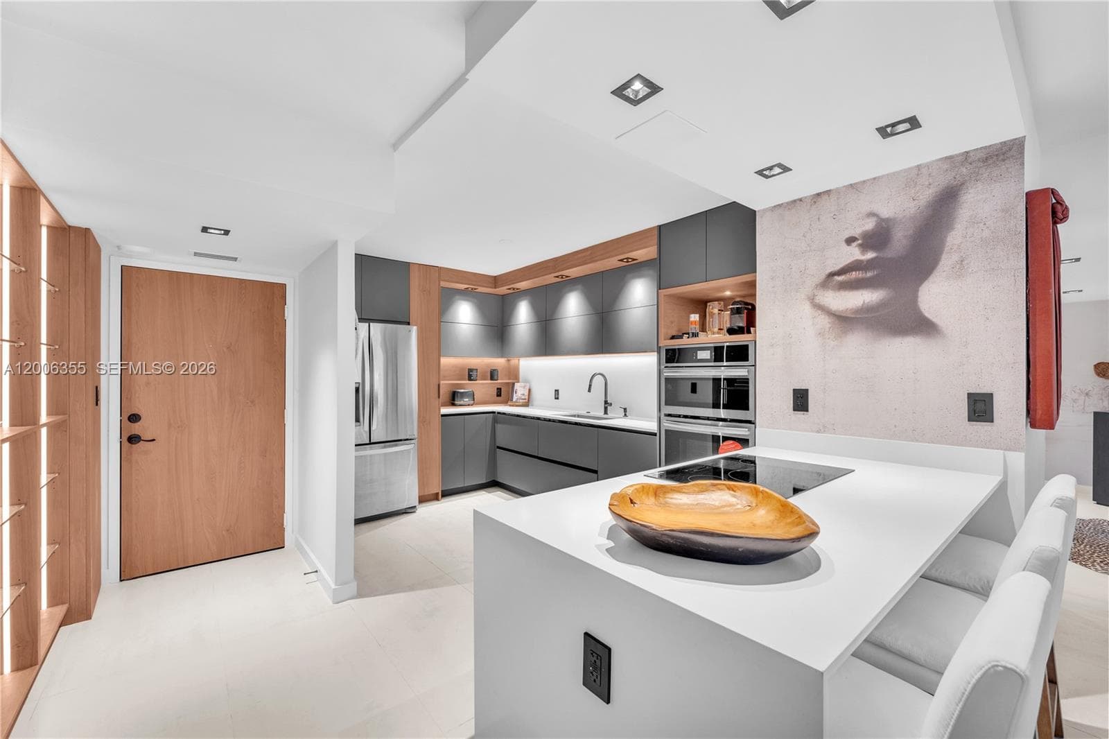 100 Bayview Dr 216 photo 9