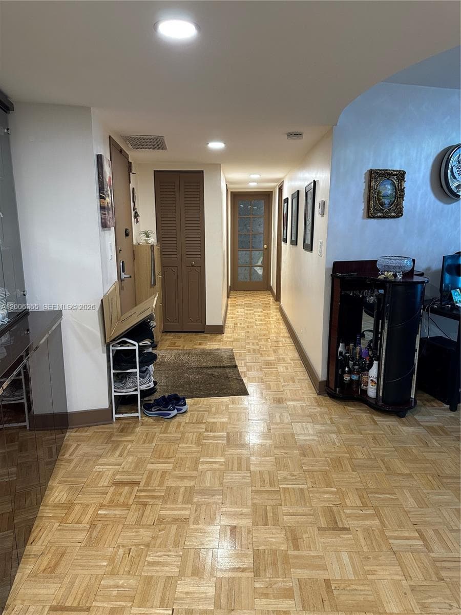 100 Golden Isles Dr 810 photo 22