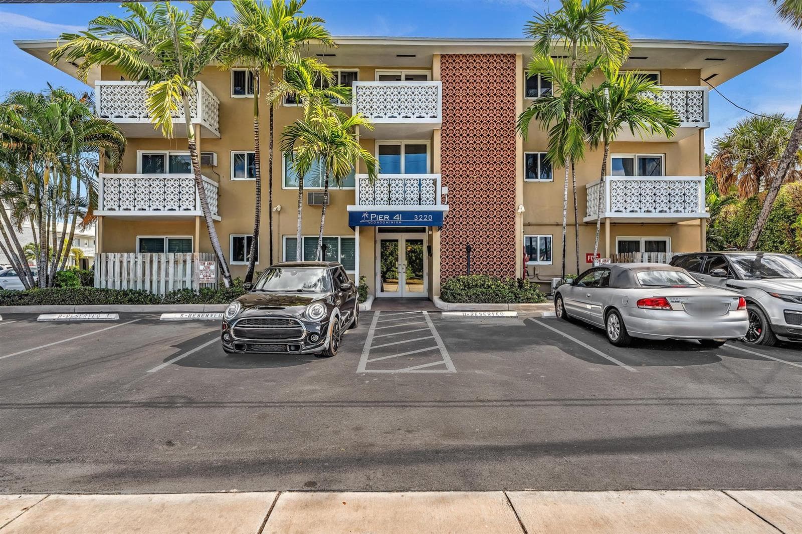 3220 Bayview Drive 211 photo 18