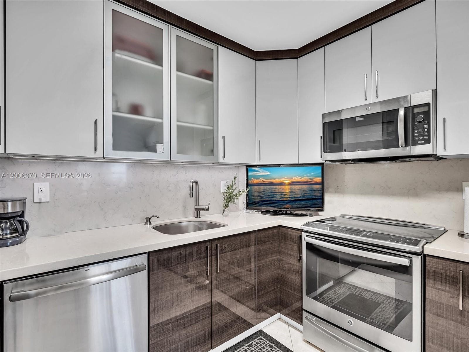 500 Bayview Dr 1731 photo 13