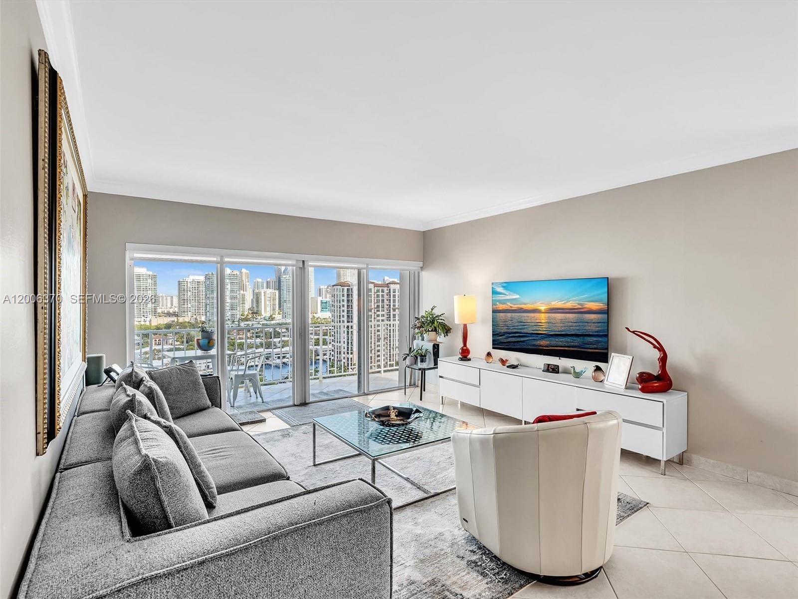 500 Bayview Dr 1731 photo 18