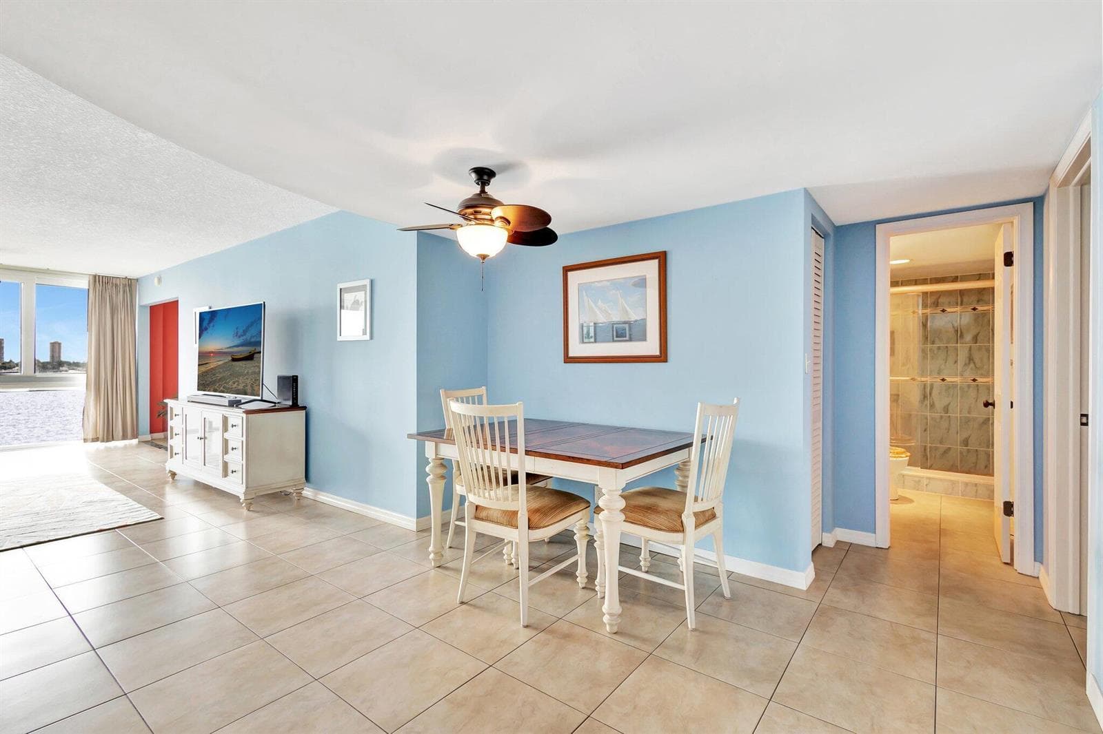 301 Lake Shore Drive 503 photo 4