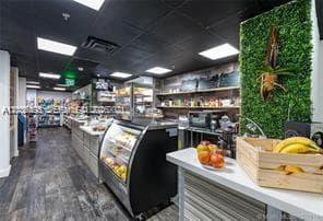 780 69th St 1406 photo 16