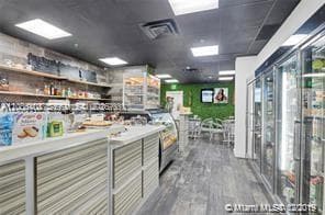 780 69th St 1406 photo 15