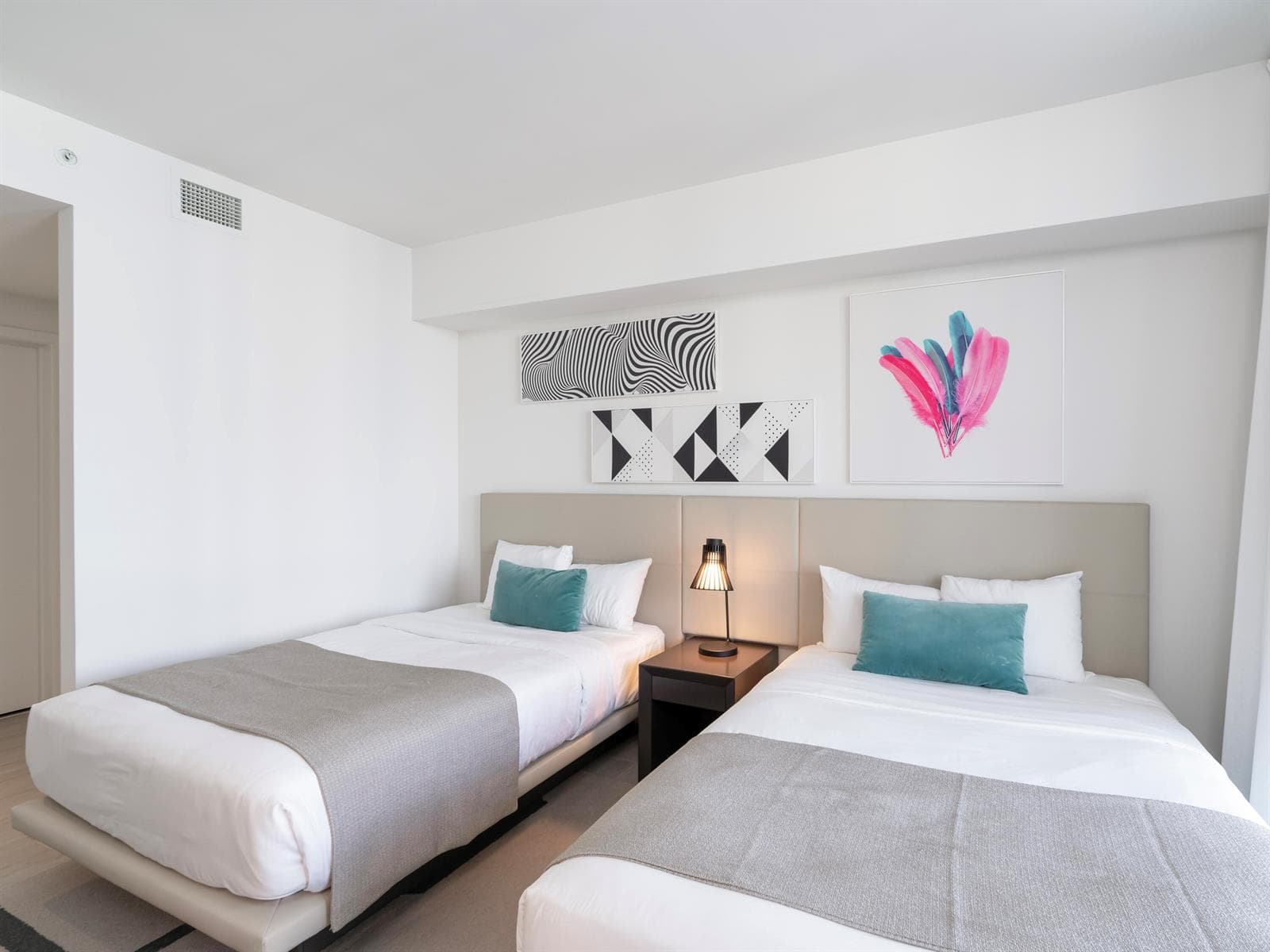 4010 S Ocean Drive R2905 photo 7