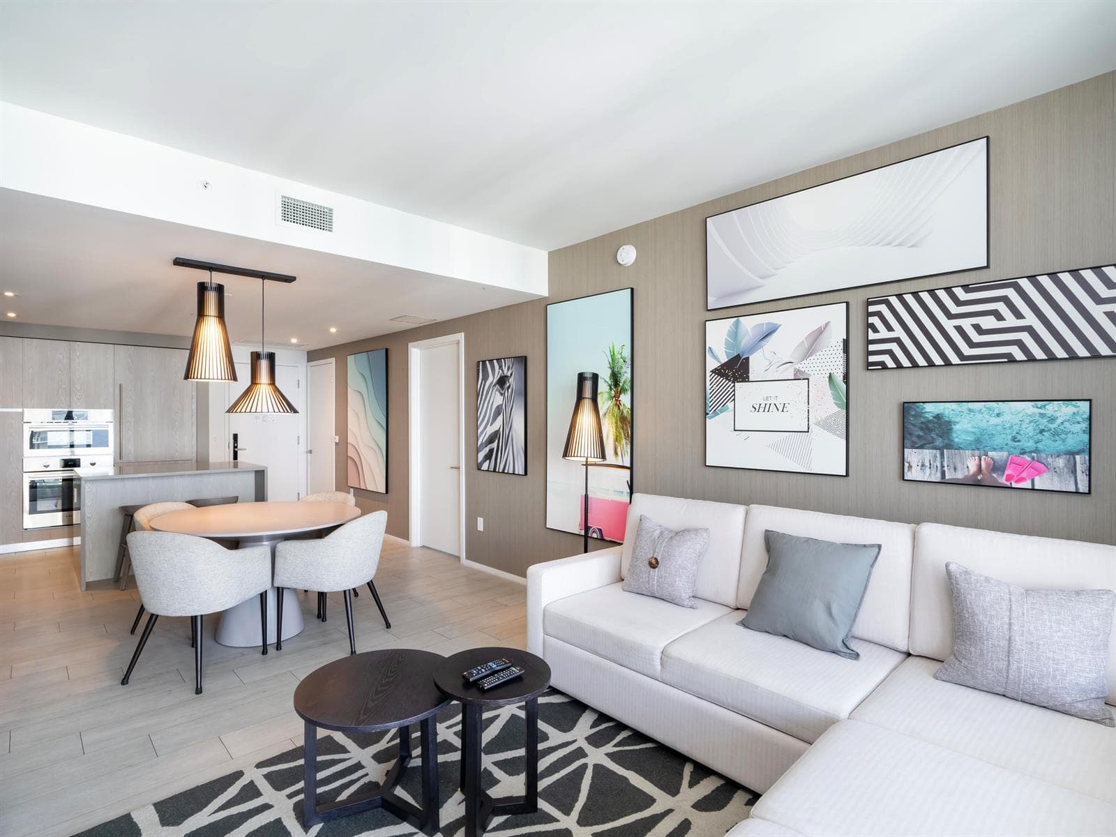 4010 S Ocean Drive R2905 photo 3