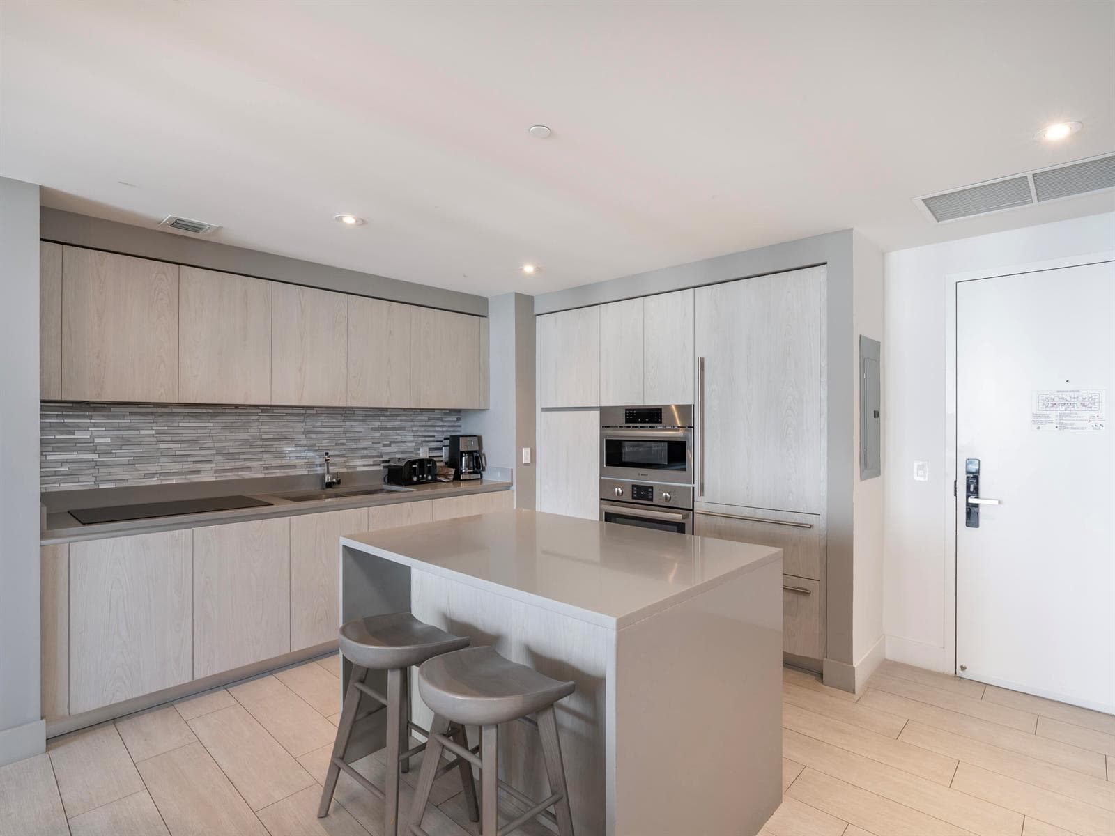 4010 S Ocean Drive R2905 photo 18