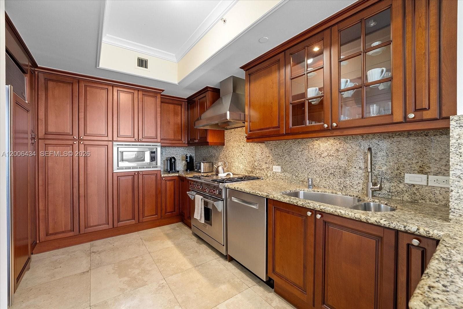 17875 Collins Ave 2702 photo 9