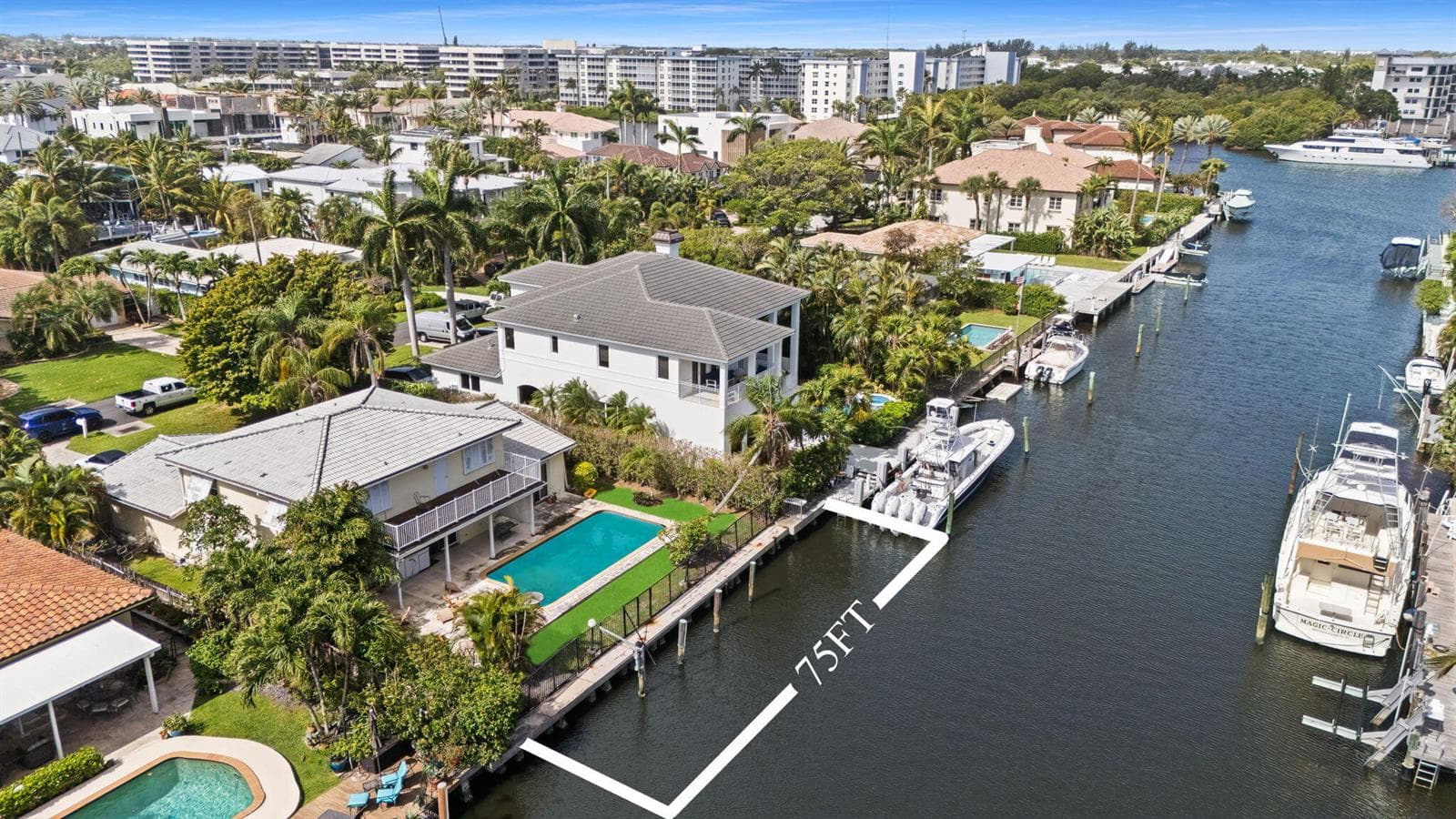 1027 Lewis Cove photo 3