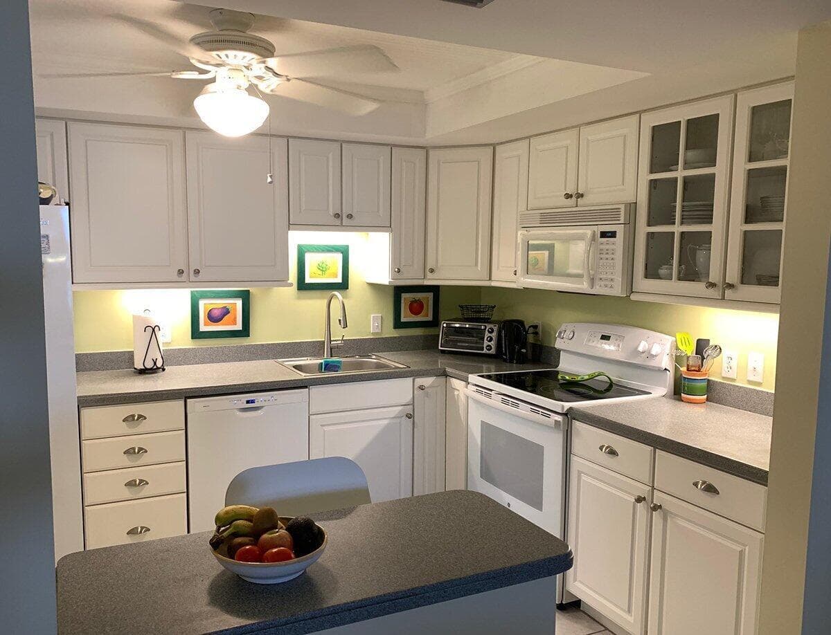 1202 S Lake Drive 502 photo 7