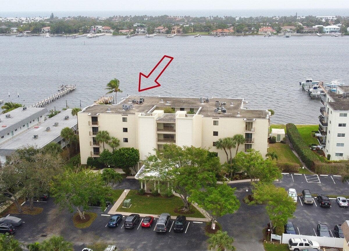 1202 S Lake Drive 502 photo 3