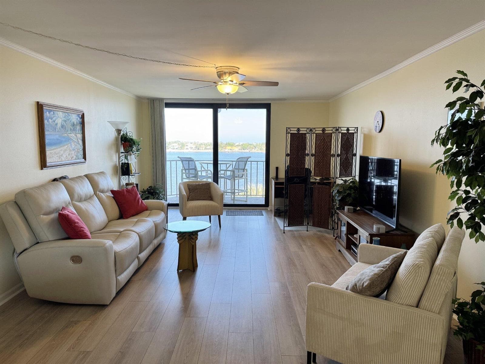1202 S Lake Drive 502 photo 5