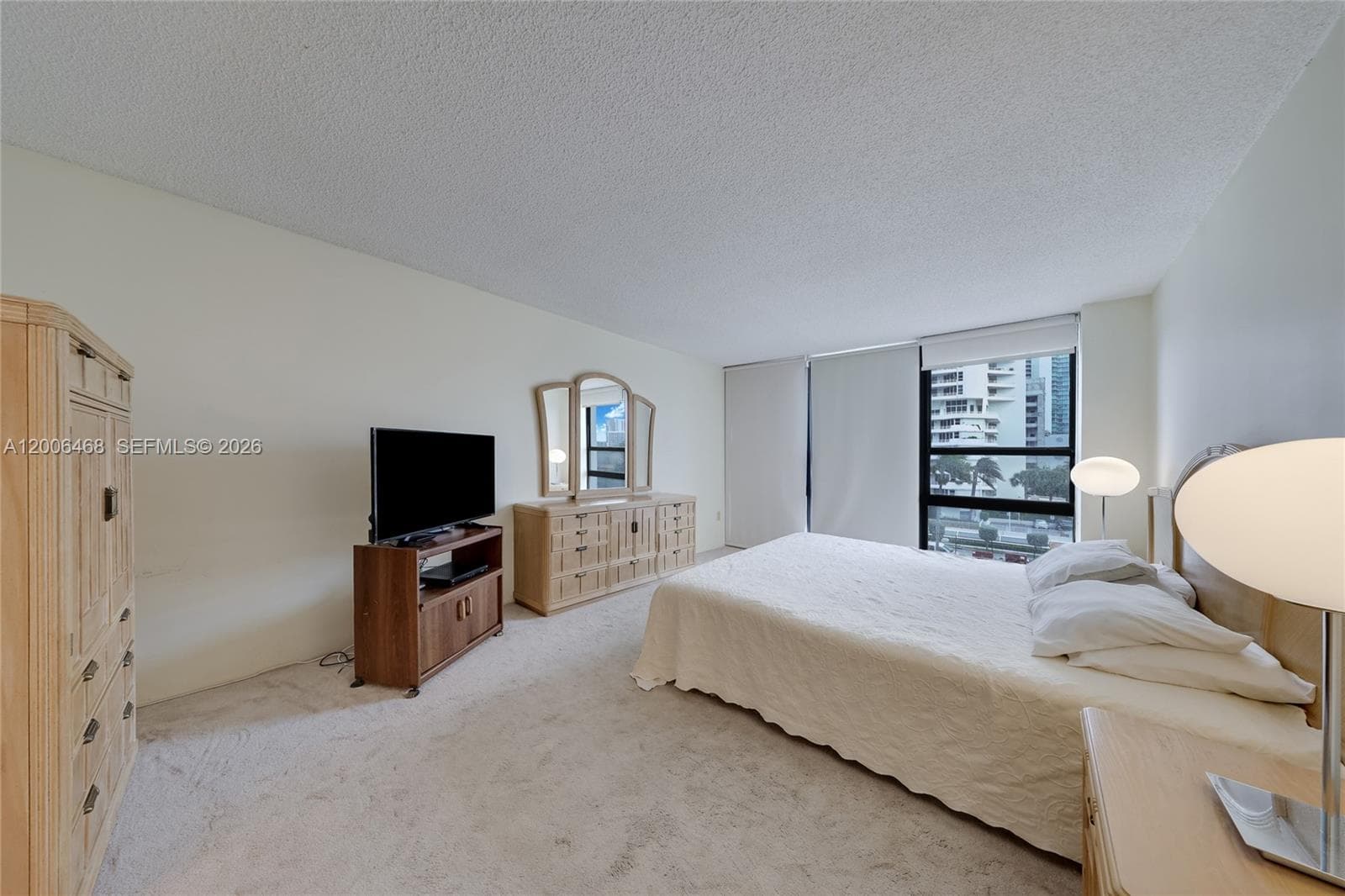 600 36th St 421 photo 9