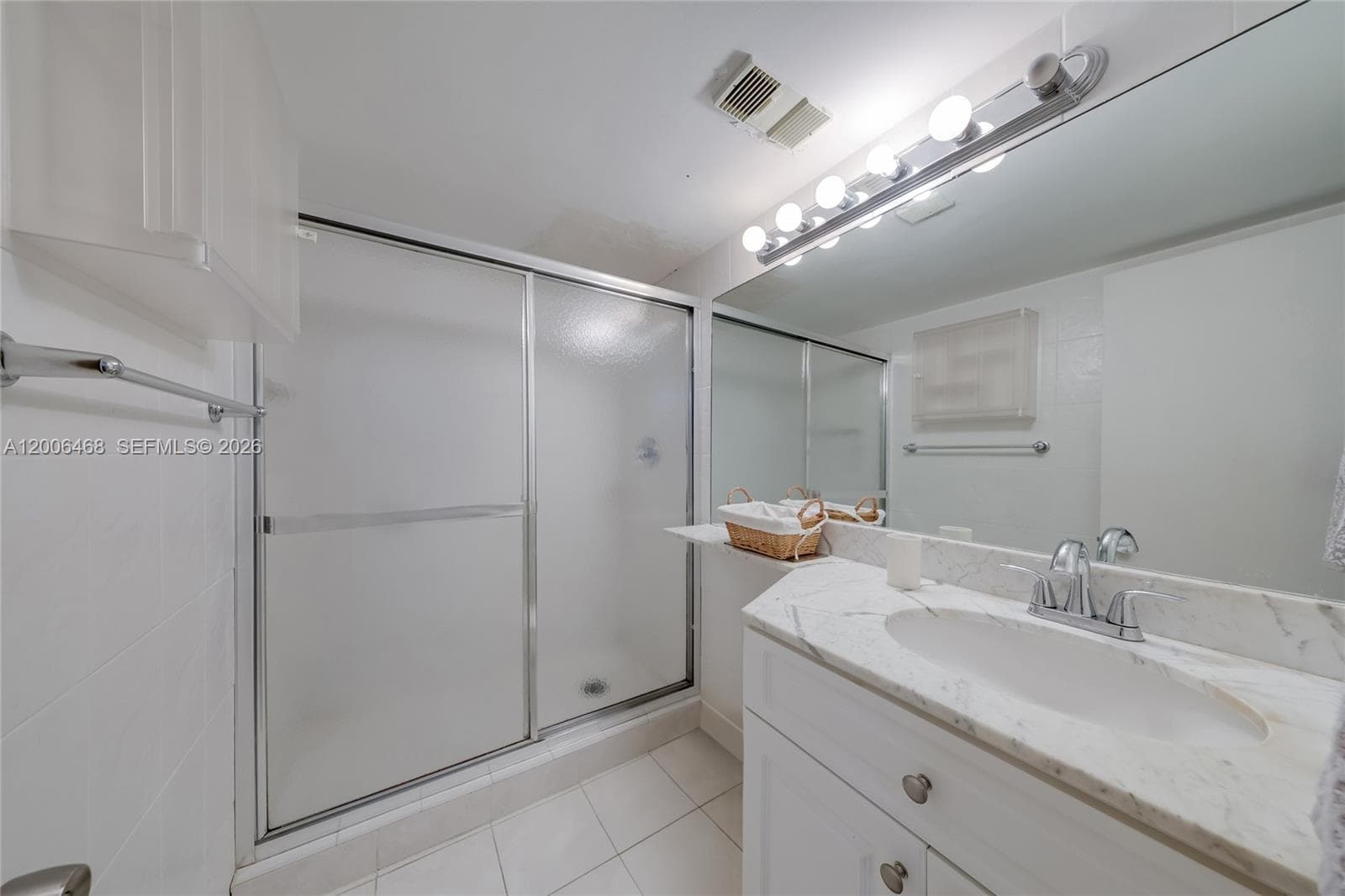 600 36th St 421 photo 14