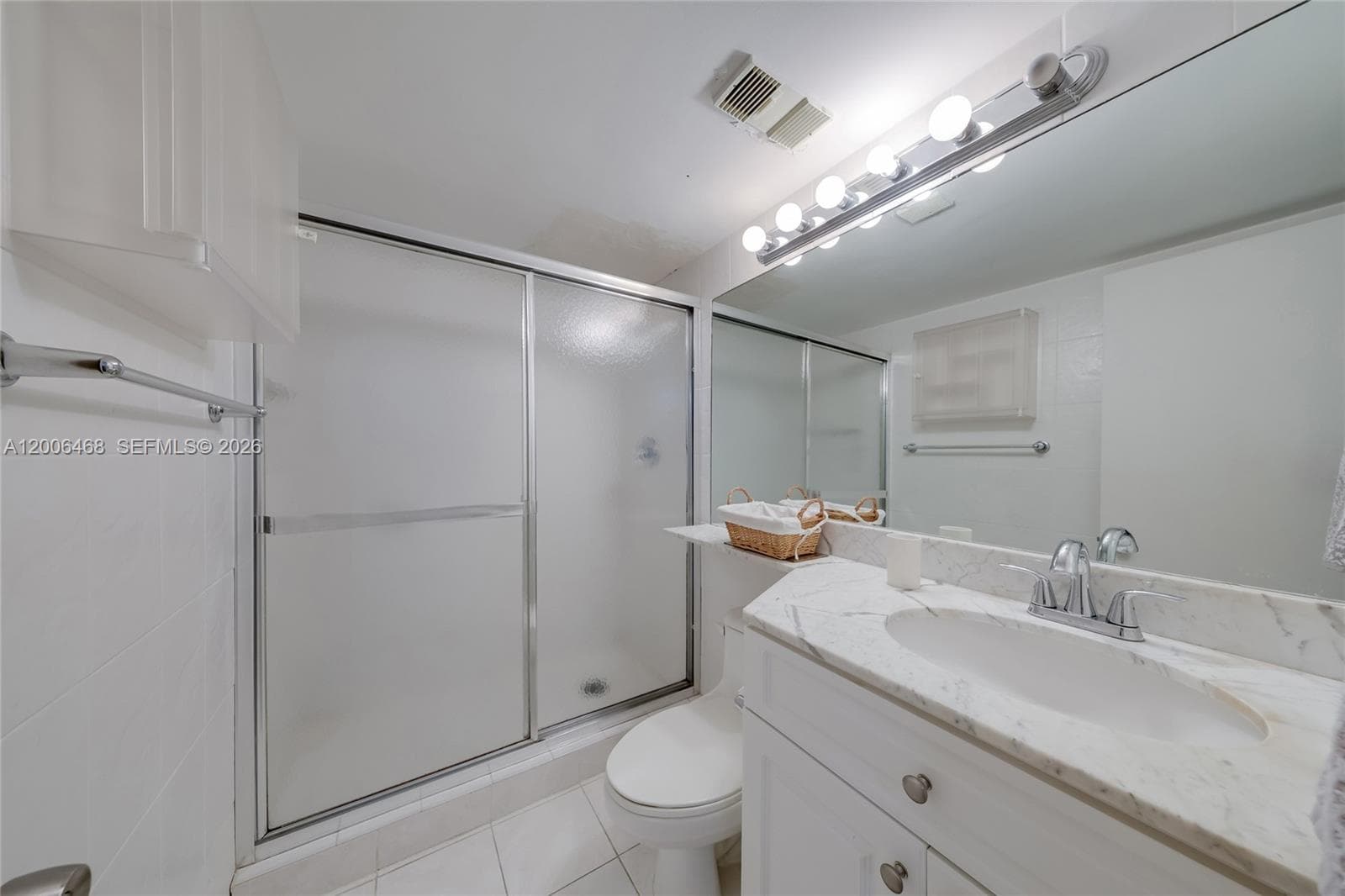 600 36th St 421 photo 15