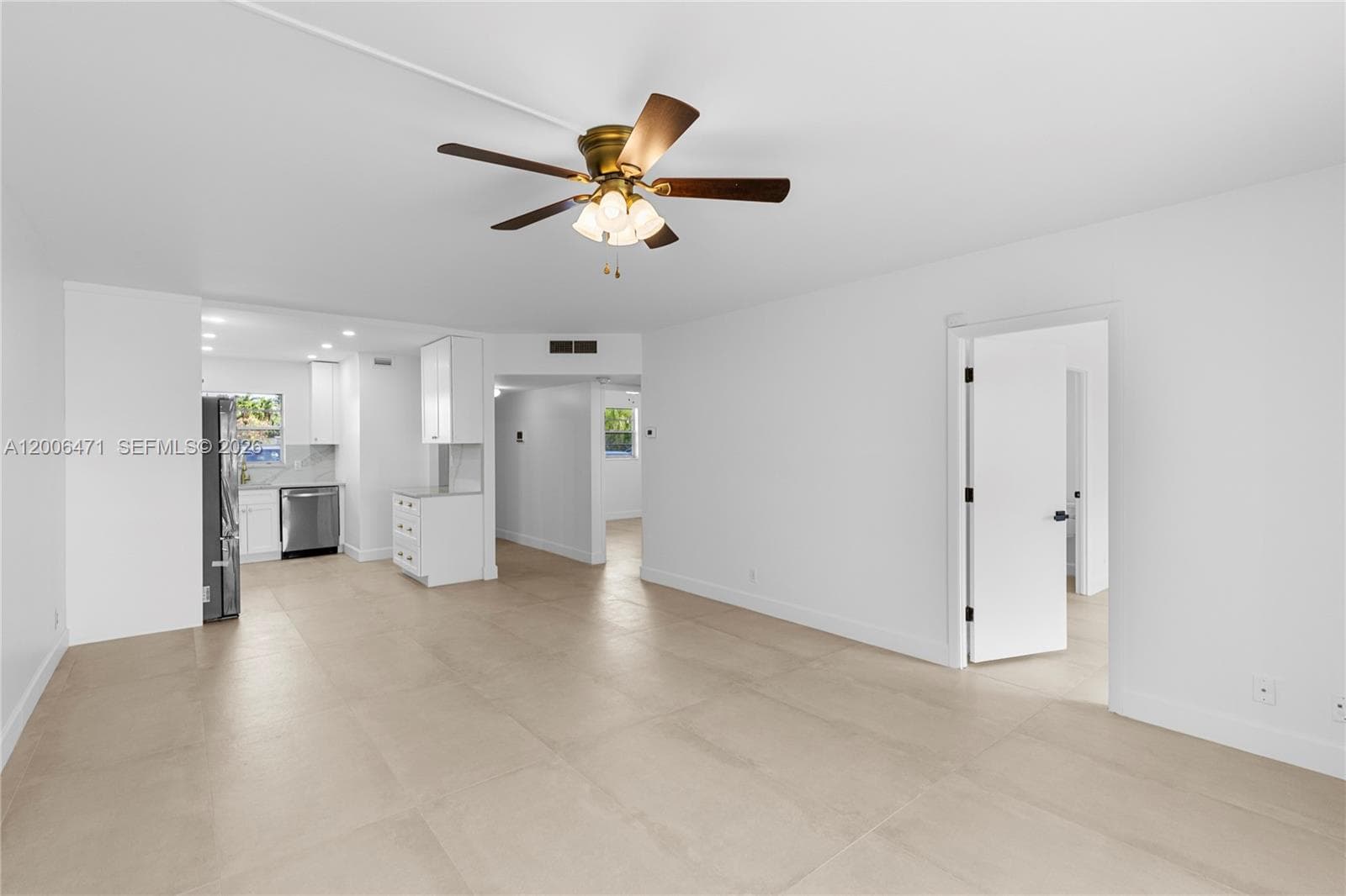 1400 57th Ct 102 photo 11