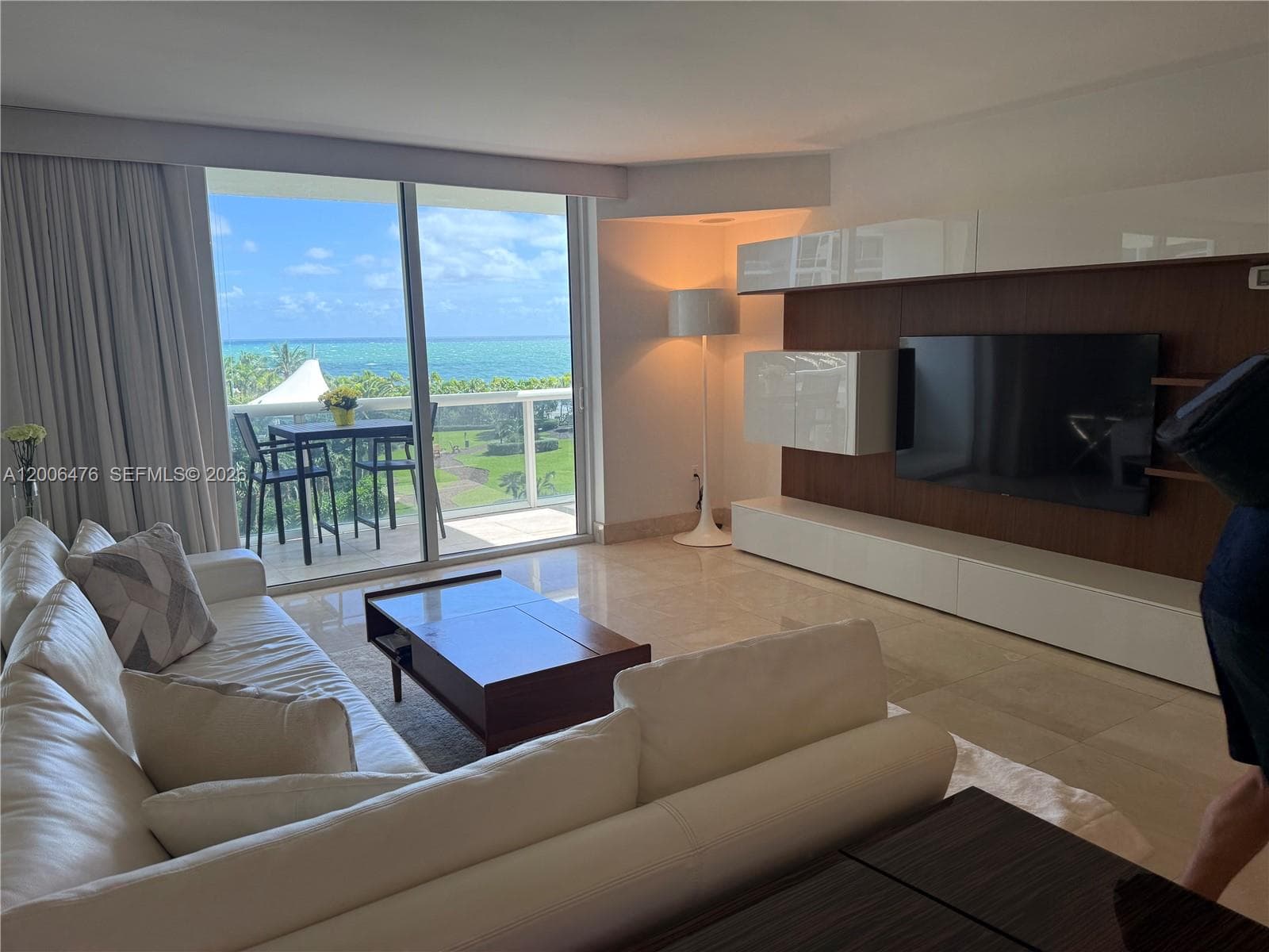 10275 Collins Ave 533 photo 1