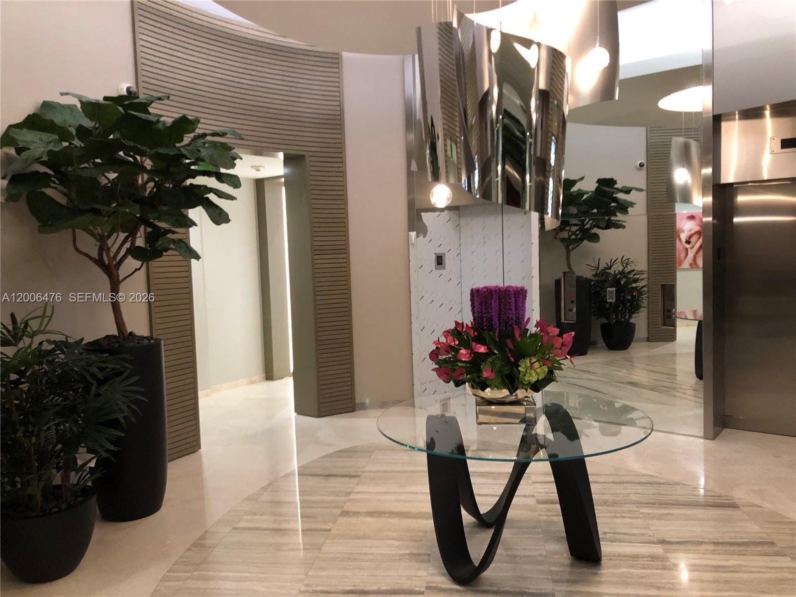 10275 Collins Ave 533 photo 5