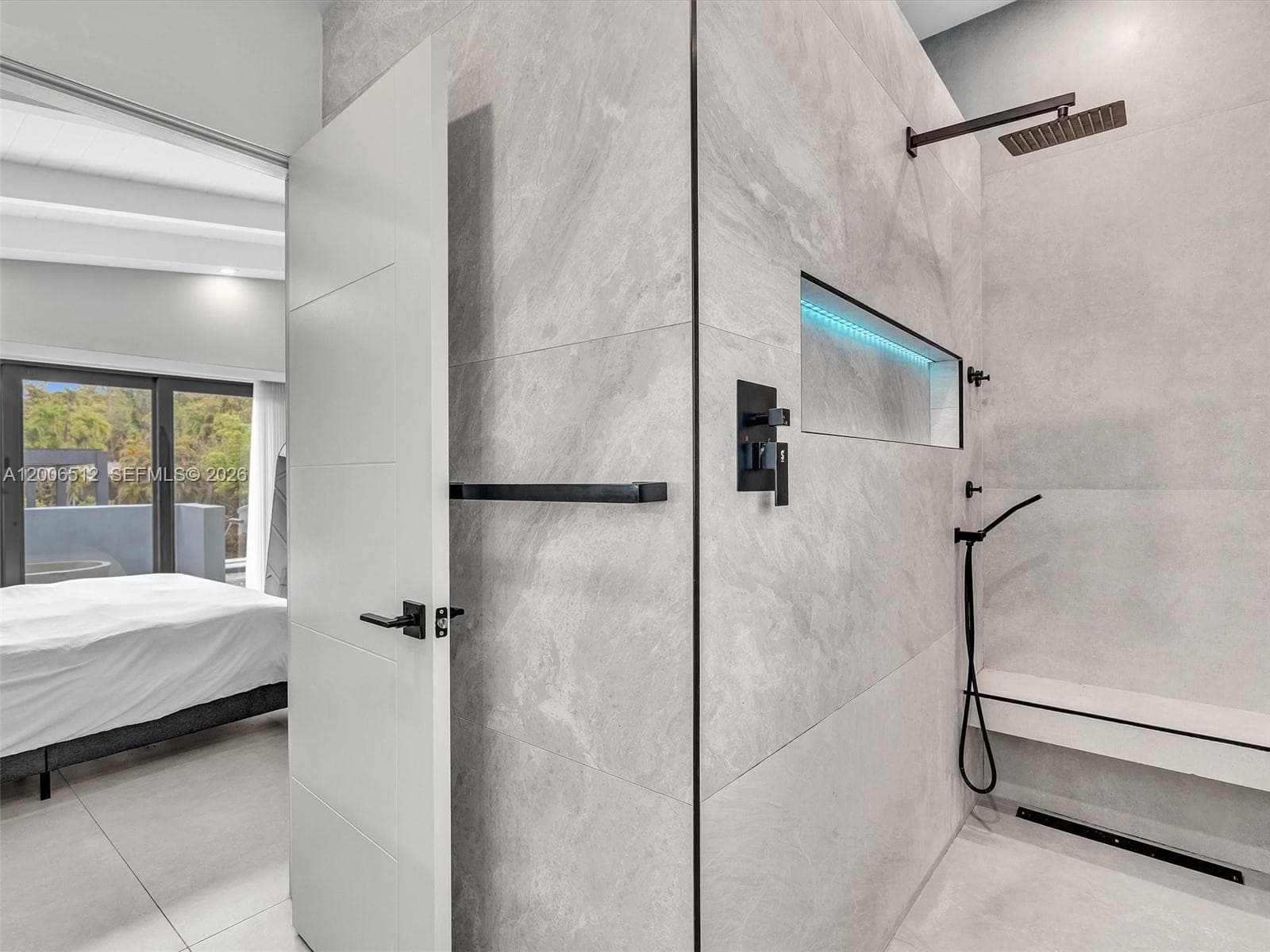 2448 Okeechobee Ln photo 17